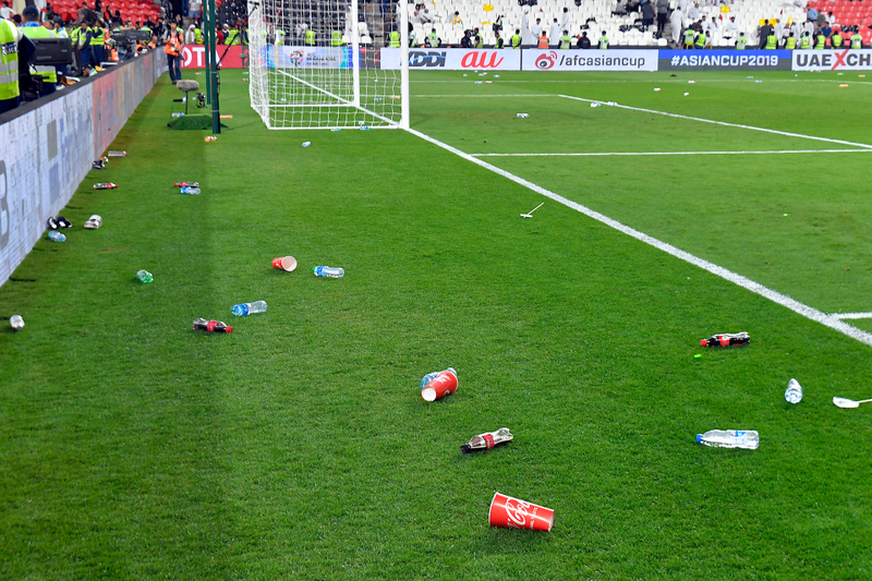Illustration for article titled Qatar Beat The Hell Out Of UAE And Then Got A Bunch Of Shoes Thrown At Them